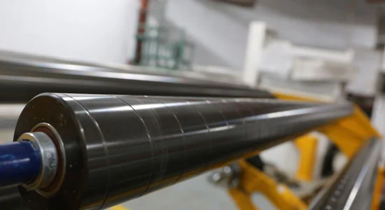 带摩擦轴的HCH2-650高速分切机